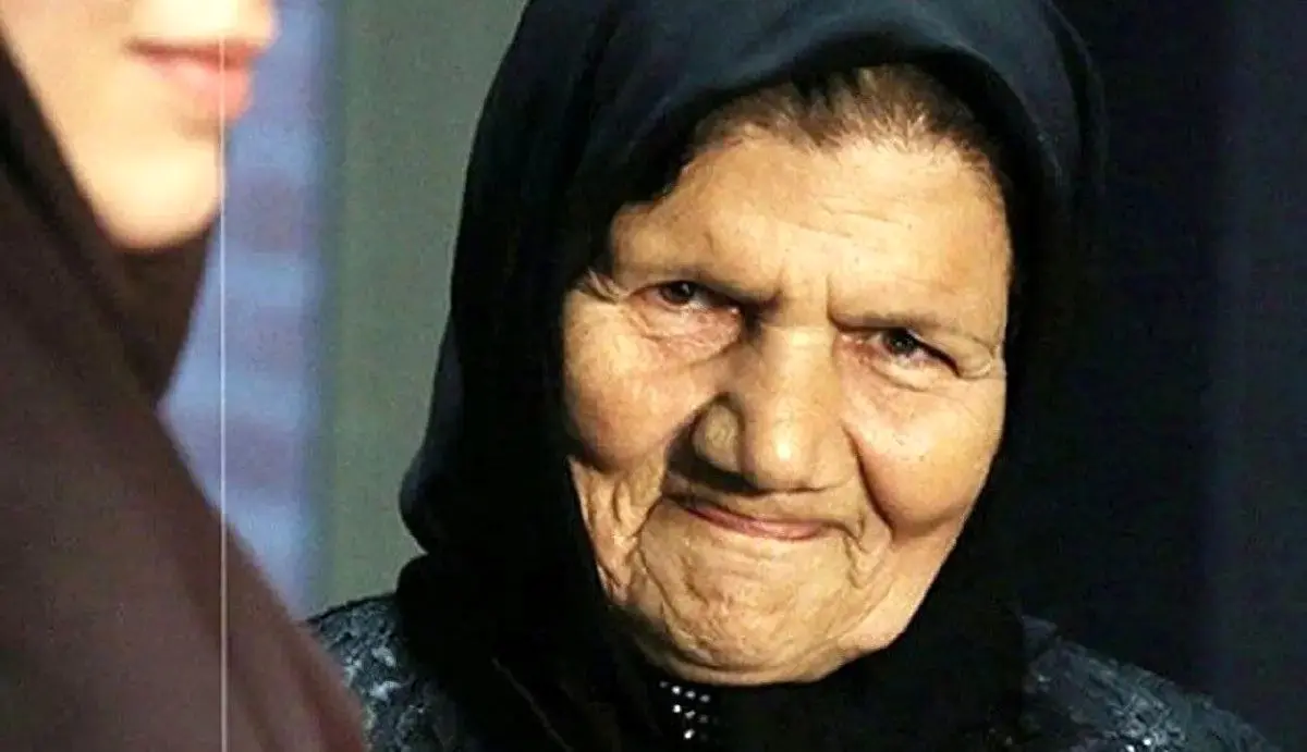 سفر در زمان؛ «عسل خاله» سریال پایتخت در کنار پسرش؛ سال 99