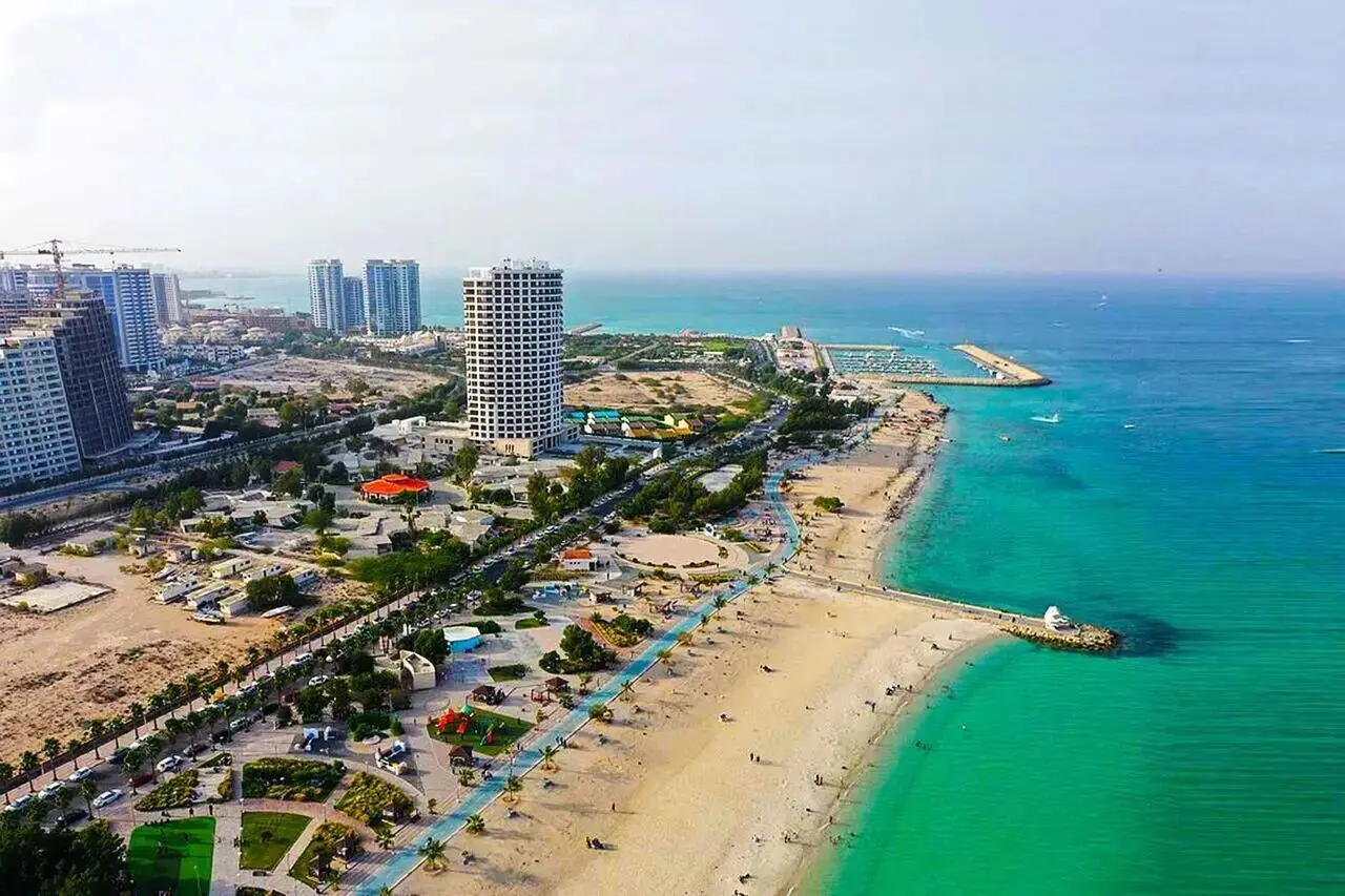 زمین‌گیر شدن گردشگری کیش و قشم با شوک جنگ