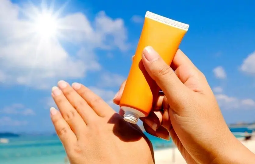 نقش ضدآفتاب در پیش‌گیری از سرطان پوست و پیری زودرس