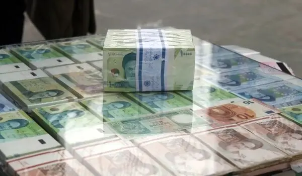 رکوردزنی بدهی دولت در ۱۴۰۴؛ بدهی دولتی‌ها به بانک‌ها حدودا ۳ هزار همت
