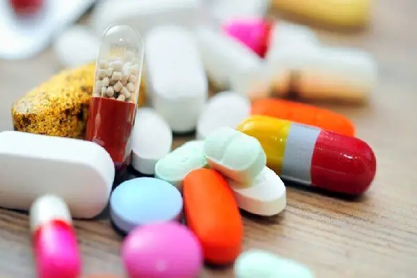 عوارض جدی مصرف خودسرانه داروهای هورمونی
