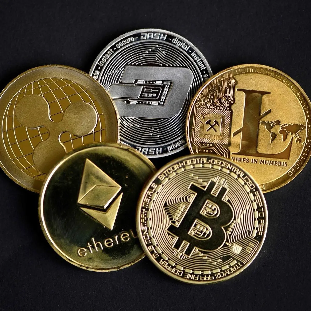 قیمت بیت کوین و ارز‌های دیجیتال امروز سه‌شنبه ۲۱ مرداد ۱۴۰۴ + جدول