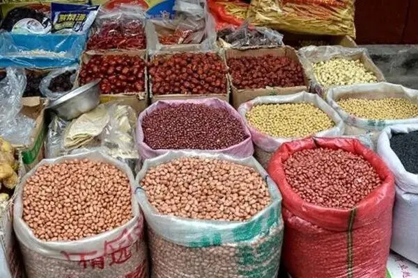 سقوط آزاد قیمت حبوبات | قیمت لوبیاچیتی ۱۰۰ درصد کاهش یافت
