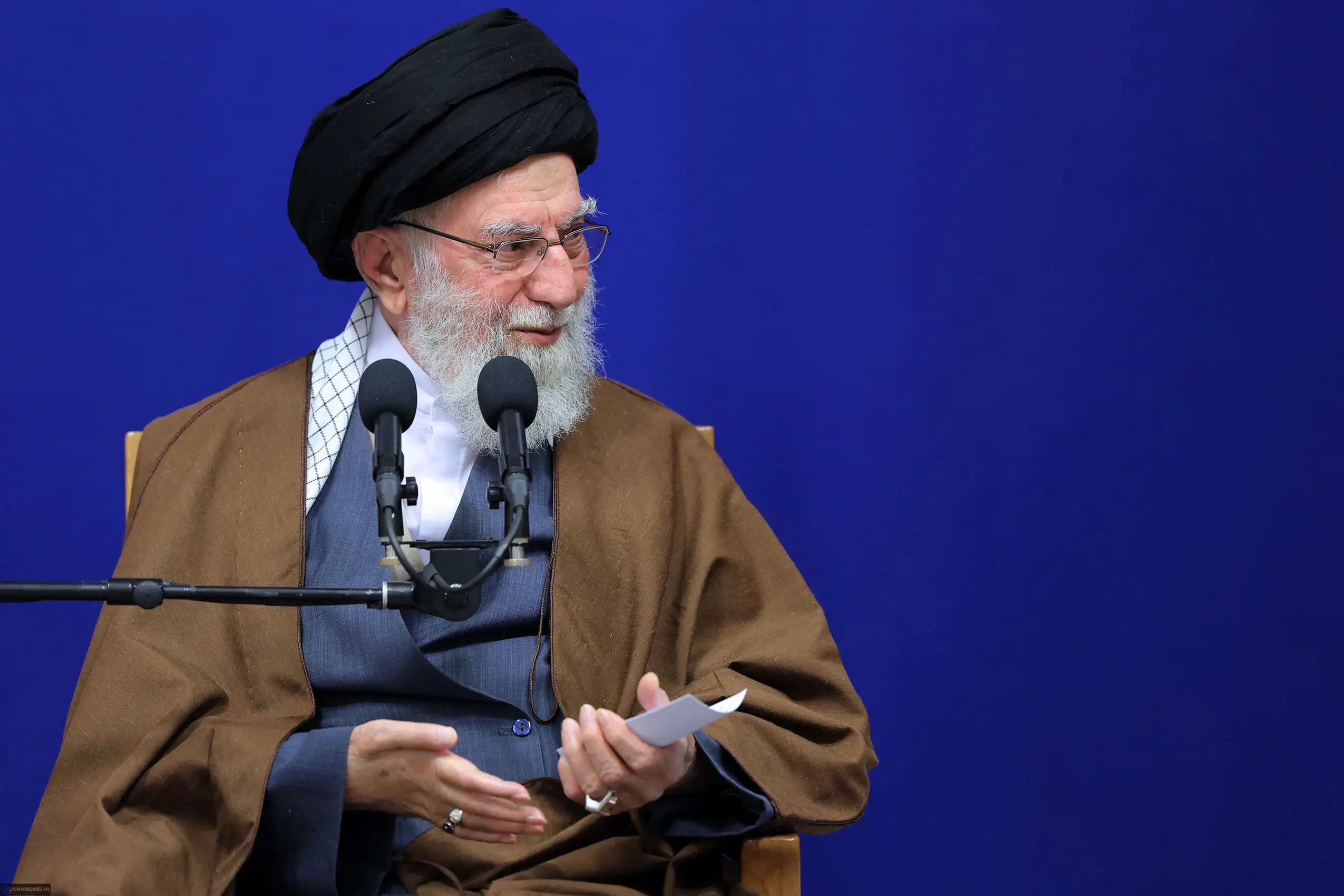 بیانات رهبر انقلاب در دیدار دست‌اندرکاران کنگره بین‌المللی میرزای نائینی
