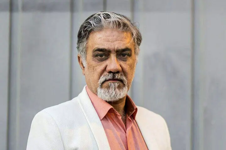 حسن اسدی: غالب کارهای کمدی هجو و هزل است