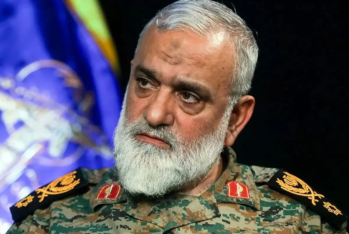 سردار نقدی: مسیرهای غیرقانونی را در تنگۀ هرمز مسدود می‌کنیم| برد سلاح‌های خود را
متناسب با نیاز میدان افزایش می‌دهیم