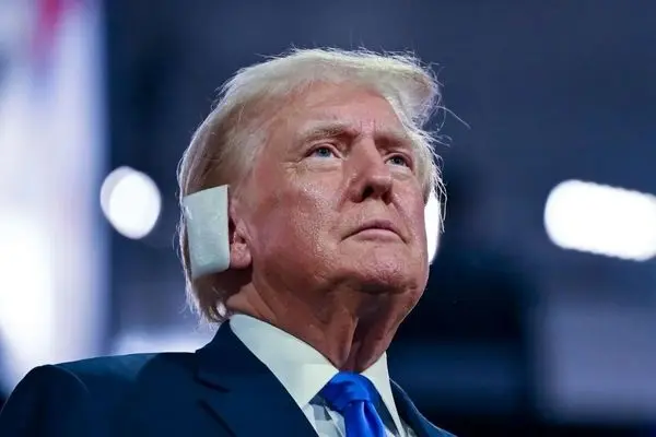 چارت تولد دونالد ترامپ + عکس