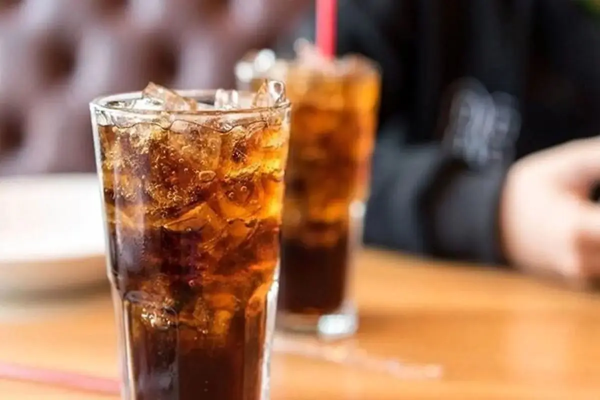 ماجراهای پنهان نوشابه ای که هر روز می نوشید
