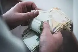افزایش ۴۵ درصدی حداقل دستمزد کارگران در سال ۱۴۰۴ + جزئیات حق اولاد و پایه سنواتی
