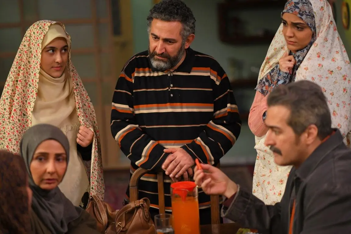 لینک دانلود تلوبیون قسمت ۳ سریال فراری امشب از شبکه یک 
