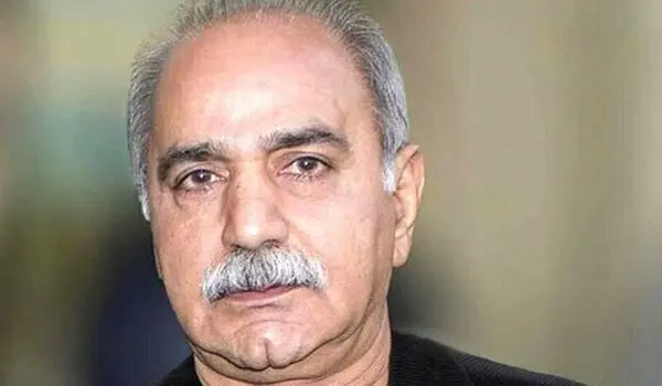 پرویز پرستویی: من یک وسط بازم!