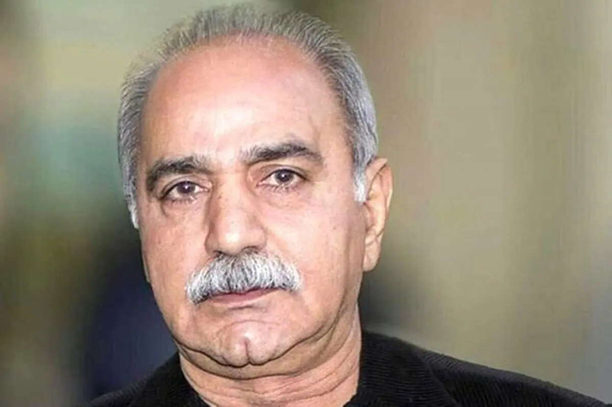 پرویز پرستویی: من یک وسط بازم!