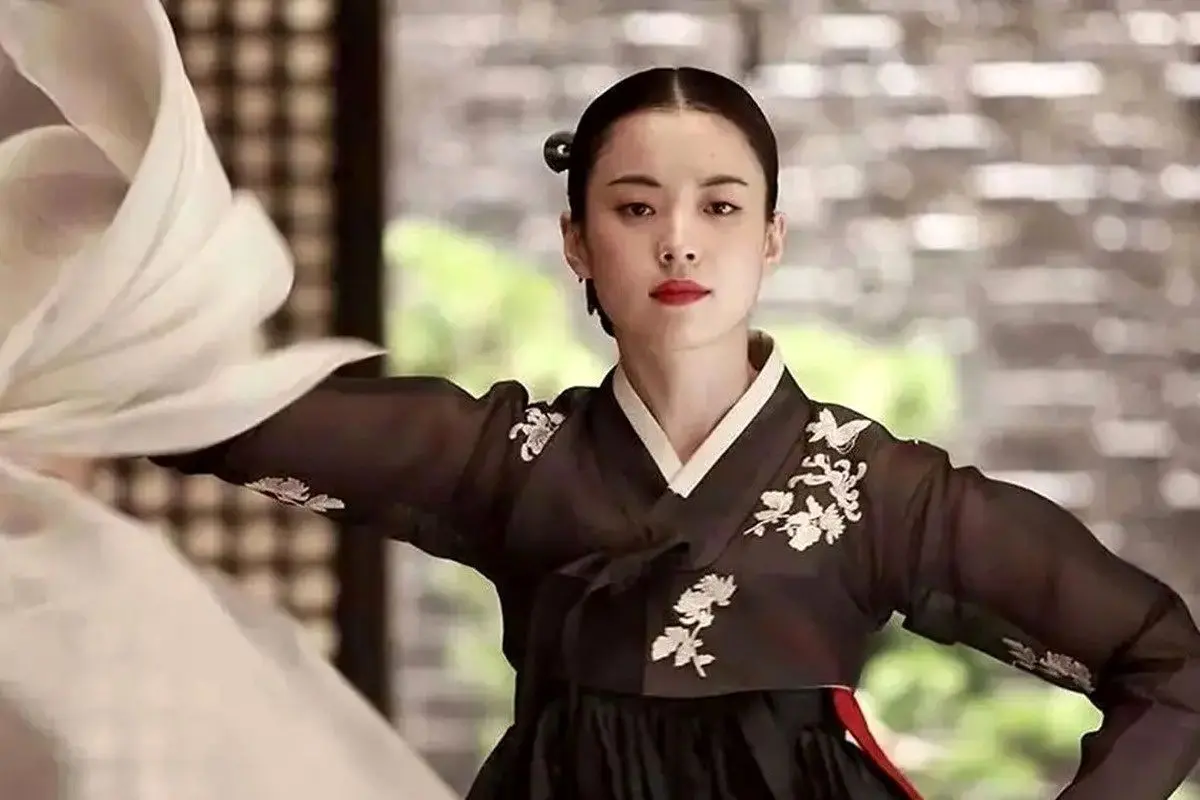 ساعت پخش و تکرار سریال افسانه دونگی از شبکه تماشا در دی ۱۴۰۴