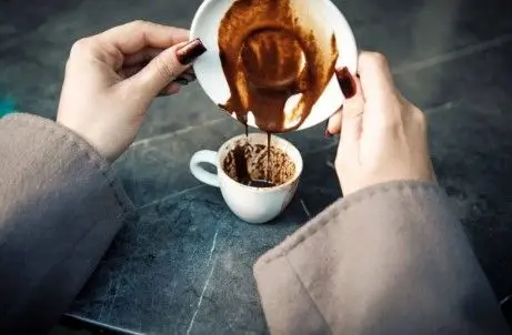 فال قهوه فردا پنجشنبه ۱۴ تیر ۱۴۰۳: در فنجان شما چه رازهایی نهفته است؟