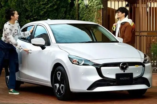 هاچ‌بک مزدا ارزان‌تر از پژو ۲۰۷ 