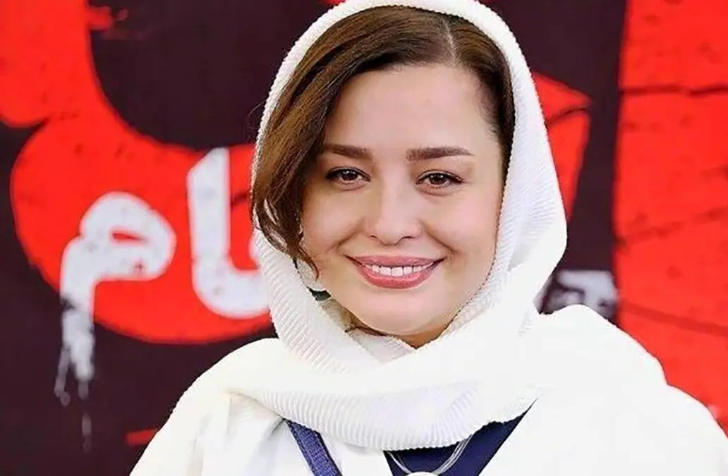 عکس های منتشره از مهراوه شریفی نیا و الناز ملک در ساحل دریای استانبول !
