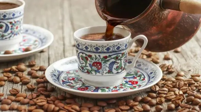 تاثیر قهوه صبحگاهی بر خلق و خو