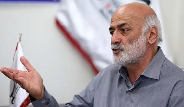 به مهاجم تیم پول داده اید که گل بزند؛ حالا اگر گل زد چرا باید به او پاداش هم بدهید؟