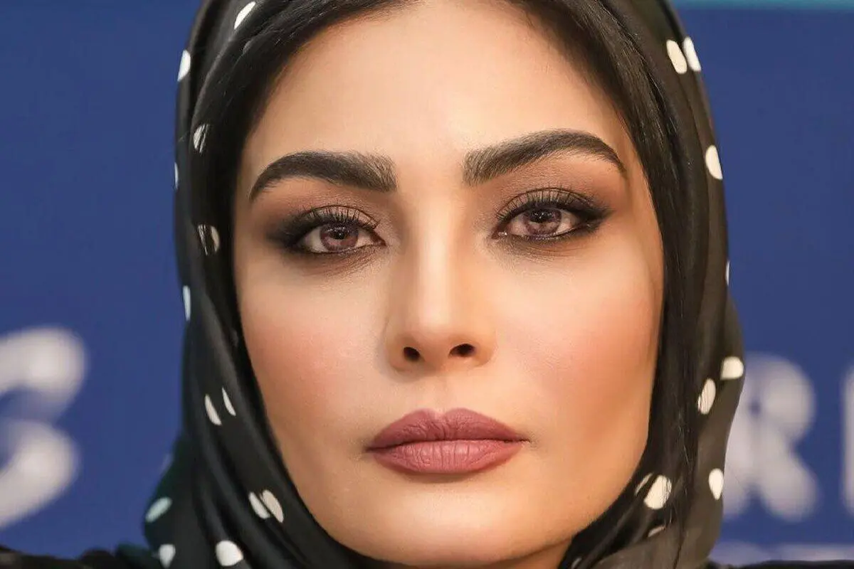 بیوگرافی صحرا اسدالهی + عکس های صحرا اسدالهی در جشنواره فجر ۱۴۰۳