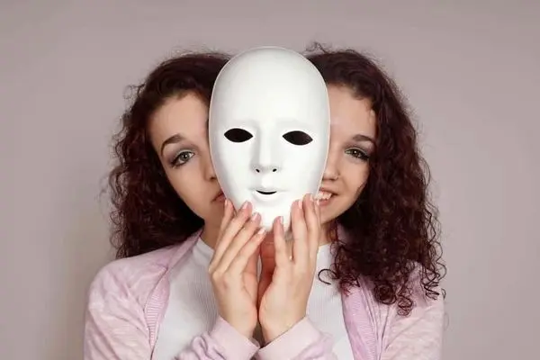 اختلال دو قطبی چیست و چه علائمی دارد؟